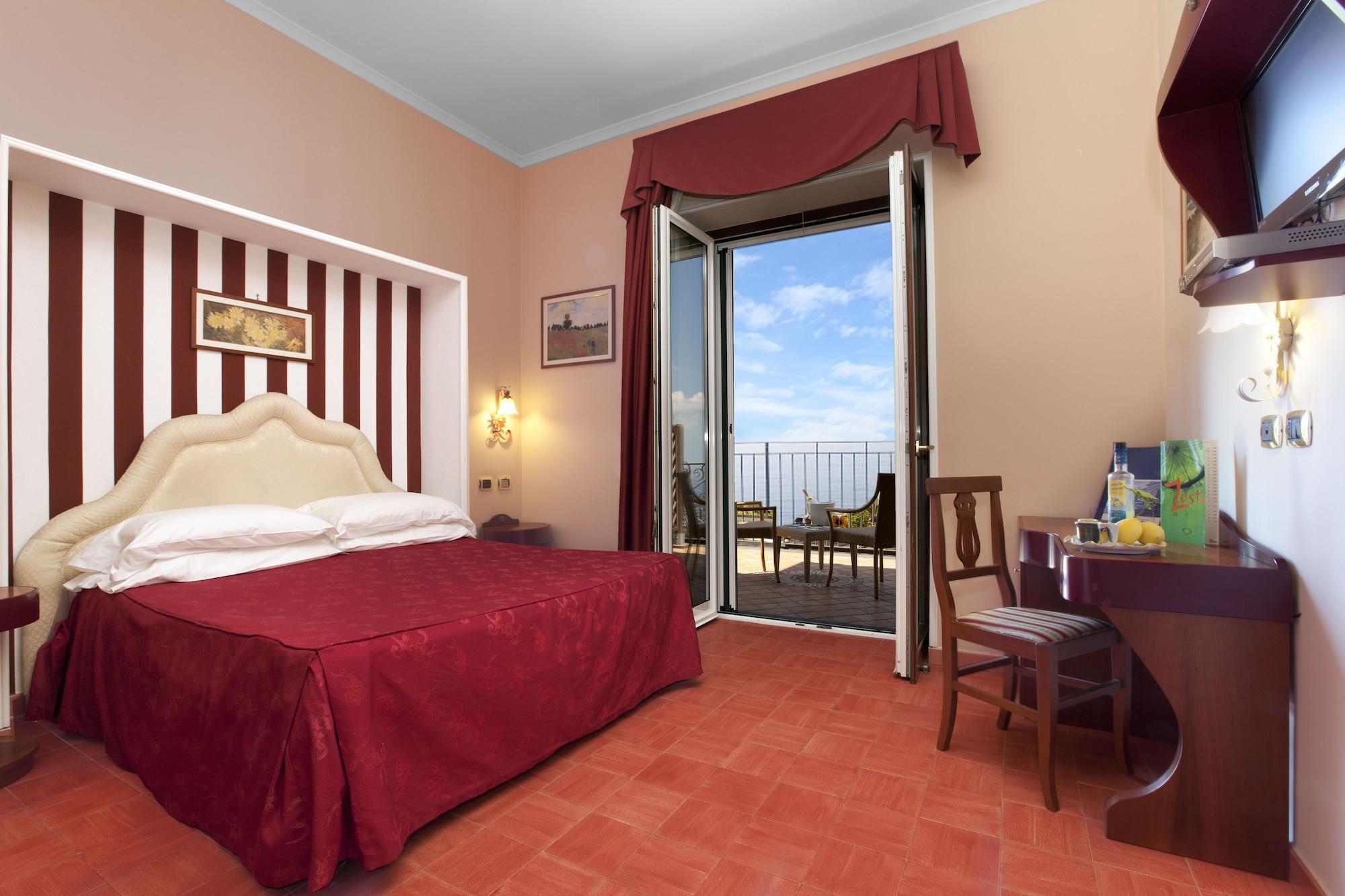 Hotel Prestige Sorrento Exterior photo