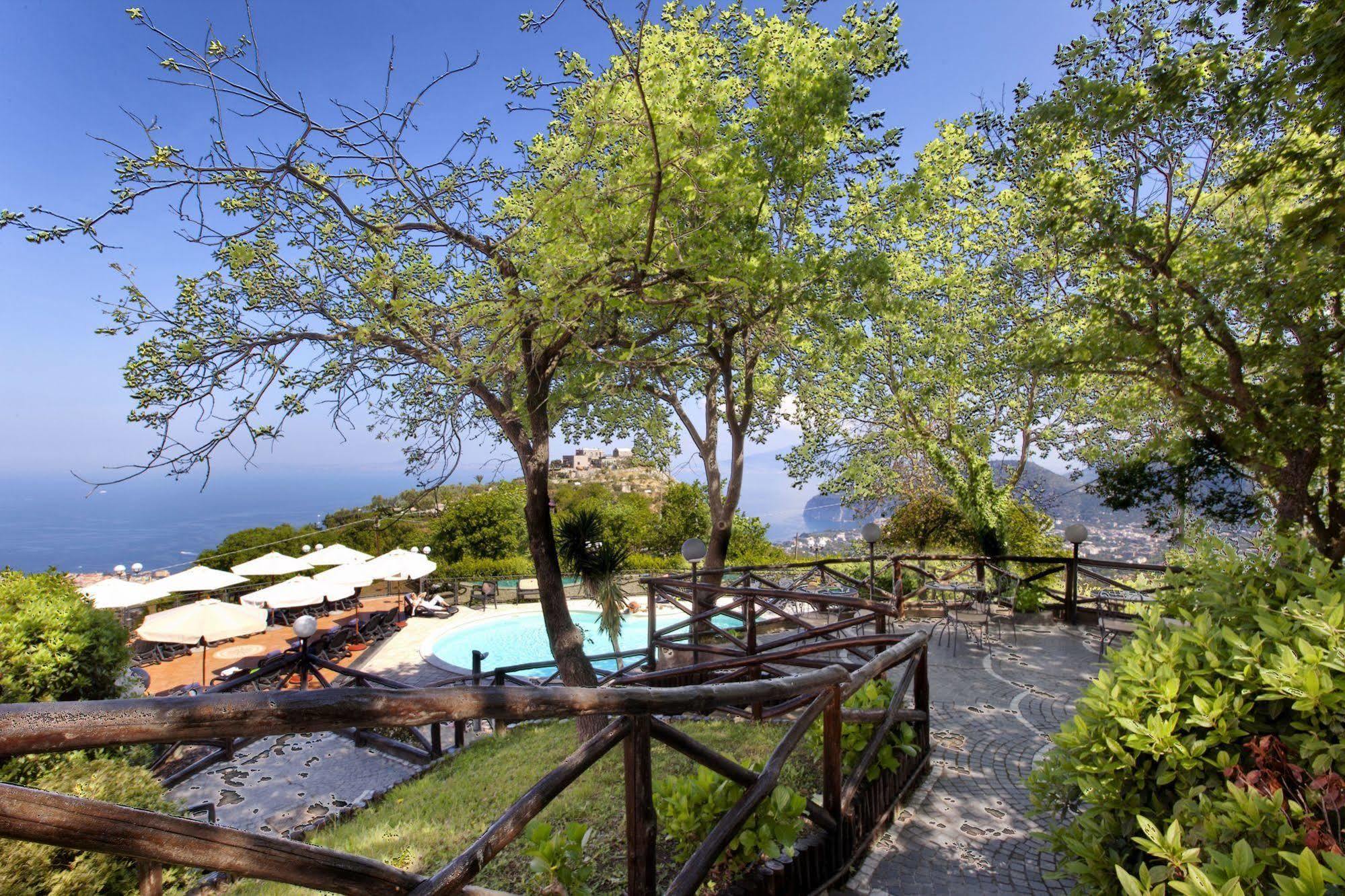 Hotel Prestige Sorrento Exterior photo